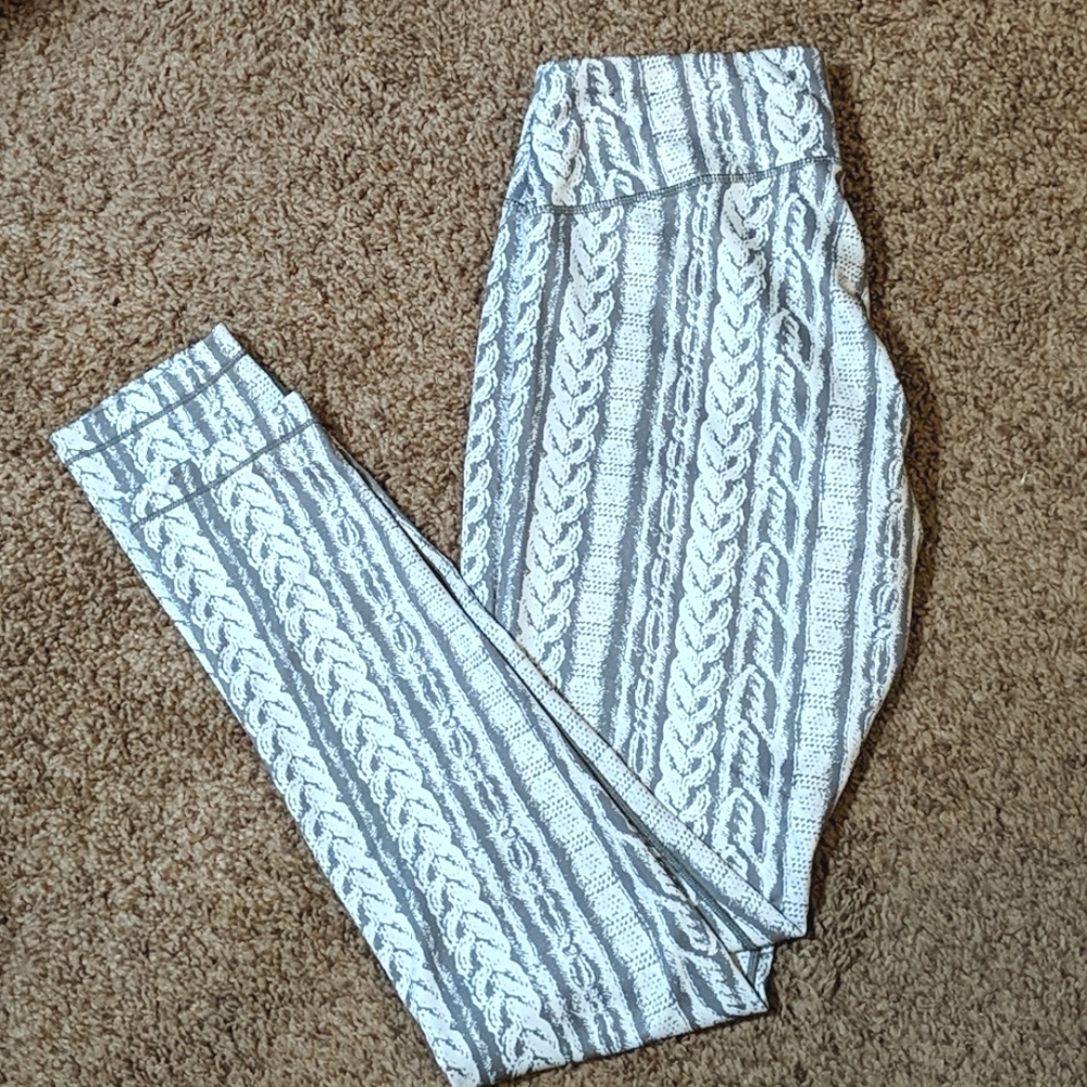 Medium Calia by Carrie Underwood Printed Leggings